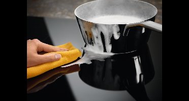 inductiekookplaat 60cm 4 pits 7350w zwart - electrolux - eiv654