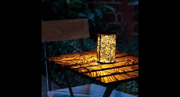Solar tuinverlichting lantaarn Eron - Tafellamp en hanglamp - Warm wit licht - Bijzonder lichteffect - Buitenlamp op zonne-energie - Draagbaar - Waterdicht - Zwart - Metaal