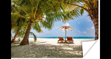 Strandstoelen op een tropisch strand 30x20 cm - klein / Zee en Strand - Foto print op Poster (wanddecoratie woonkamer / slaapkamer)