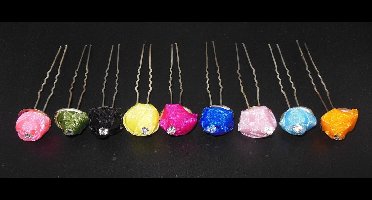 Haarpinnen roosjes met strass punten diverse kleuren set van 9 stuks.