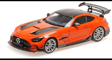 Mercedes-AMG GT Black Series 2021 - 1:18 - Minichamps