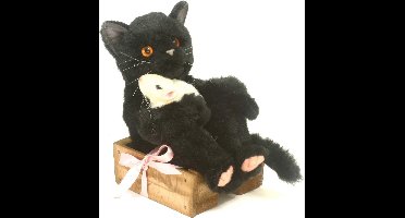 Hansa Zwarte Pluche Kat op kistje
