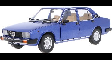 Alfa Romeo Alfetta Berlina 2000L Mitica 1:18 1978 MITICA200014
