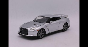 Nissan Skyline R35 GTR The Fast And The Furious modelauto 1:24