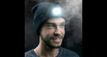 Muts met LED Verlichting – Beanie – 3 Lichtstanden – 15 Branduren – Oplaadbaar – One Size Fits All – Zwart – Ideaal voor Wandelen, Hardlopen en Kamperen