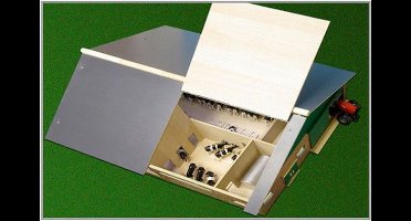 Kids Globe Ligboxenstal Hout Met Melkunit 1:32