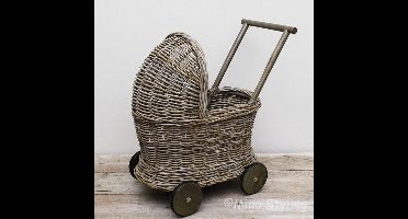 Poppenwagen - Rotan - Riet - Kraam cadeau - Baby cadeau