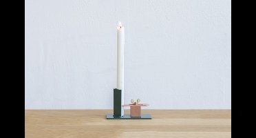 Fixum kandelaar groene basis, roze schuifje door Floris Hovers voor Vij5