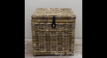 Migo Styling - Opbergmand - Met deksel - Vierkant - lederen sluiting 50x50xH50 - Riet - Rotan - Badkamer