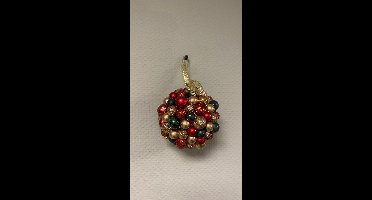 Kerst bol met kerstballen | kerstdecoratie | Rood groen goud | Diameter 15 cm