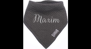Bandana slabbetje brick grijs met naam | geborduurd | gepersonaliseerd