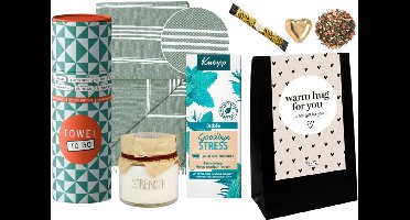 Kneipp Cadeauset Goodbye Stress Luxe Hamam Handdoek - Kneipp Bad Olie 100 ml Goodbye Stress - Towel To Go Hamamdoek Kaki - Thee cadeaupakket Warm hug for you