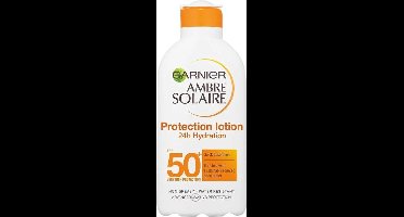 Garnier - Ambre Solaire Protection Lotion 24 Hydrating SPF50 ochronne mleczko nawilżające do opalania 200ml