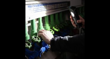 Professionele LED-werklamp WL1500R Pocket Flex, flexibele lichtarm, 2-in-1, robuuste werklamp, USB-C oplaadpoort