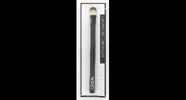 L'Oréal Infallible Concealer Brush