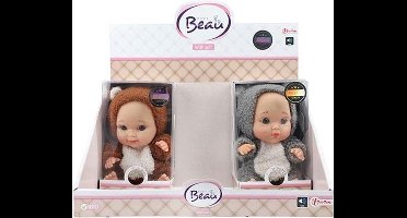 BEAU Babypop 23cm in berenpak met geluid ( wordt willekeurig geleverd)