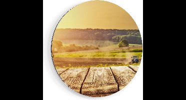 Artaza Dibond Muurcirkel Tractor in het Veld met Houten Planken - Ø 80 cm - Groot - Wandcirkel - Rond Schilderij - Voor Binnen en Buiten