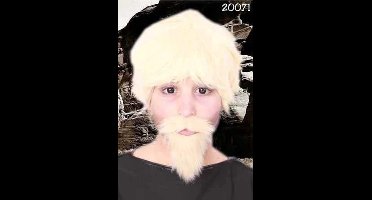 Snor + baard professor blond