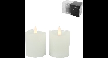 Countryfield LED kaarsen/stompkaarsen - 2x st - wit - D5 x H7,2 cm - timer - warm wit