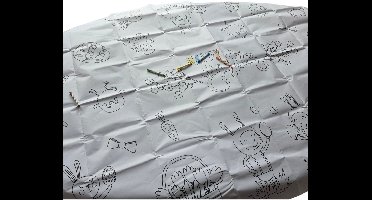 Pasen thema tafelkleed - inkleurbaar - 180 x 120 cm - tafellaken - inkleuren - kinderen - papier