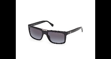 Guess Gu00274 Zonnebril Zwart Gradient Smoke/CAT3 Man