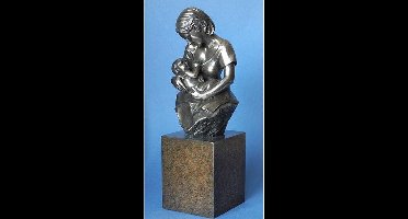 MadDeco - beeldje - vrouw - met - baby - op - sokkel