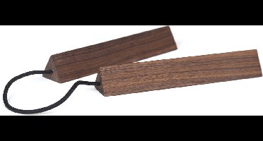 Vij5 - Chaku design onderzetter door KellerFreyschmidt - notenhout - zwart koord