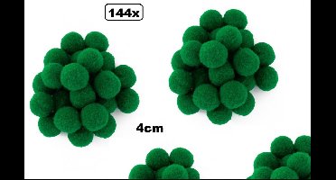 144x Pom Pom 4 cm groen - decoratie materiaal thema feest kleding accessoires