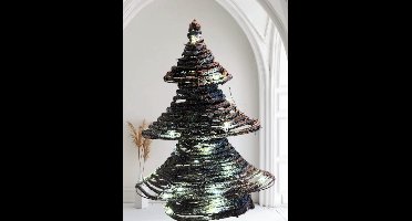 Kerstboom takken met sneeuw en verlichting