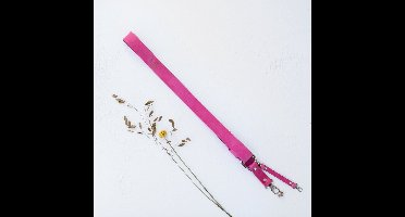 The Leather Rebel - Verstelbare lederen camerariem - Schouderriem - Single strap - Comfortabel - Quick release - Unisex - Metalen haak met 1/4" cameraschoef - Roze - Maat L/XL