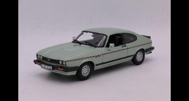 Bburago Ford CAPRI 1982 1:24 blauw-groen