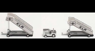 Historic Stairs (2 st.) + tractor (1 st.) KLM (NL) Herpa 1:200