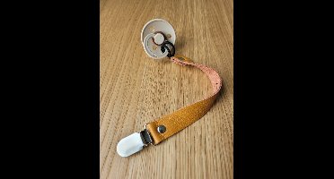 Okergeel, Baby speenkoord, speenkoord jongen, speenkoord meisje, leren speenkoord, bibs speen, kraamcadeau, kraamkado