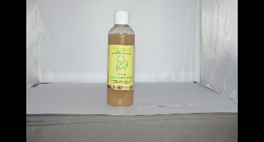 Vitaforce Paardenmelk shampoo, tegen roos en haarproblemen