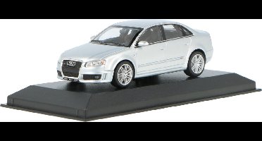 Audi RS4 2004 Silver Metallic