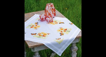 Vervaco - Tafelkleed kit - Oranje bloemen en vlinders - PN-0187348 - Borduren - Borduurpakket - Borduurpakket volwassenen - Borduurpakket kind