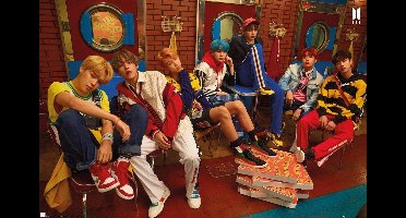 BTS: Crew 92 x 61 cm Poster