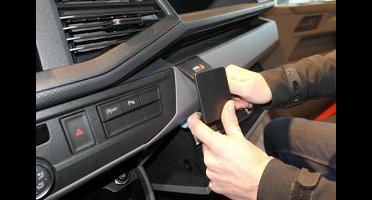 Brodit ProClip houder geschikt voor Volkswagen T6.1 / Pickup 2020 - Angled mount