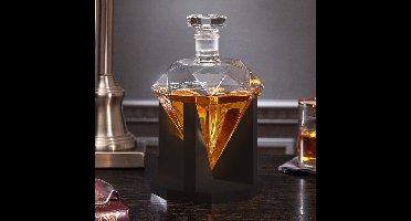 MikaMax Whiskey Karaf Diamant - Whiskey Decanter - Optimaal Behoudt van Whiskey Smaak - Inclusief Eiken Voet, Ijstang, Trechter, Fluwelen Zakje met 9 Whisky Stenen - 850ml