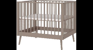 Europe Baby Evy Box Chestnut