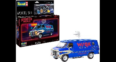 Revell Modelbouwpakket Militaire voertuigen - 67732 Stranger Things - GMC WSQK Squawk Van - Amerikaanse Bestelwagen - Model Set Plastic - 1:25 - Modelbouw