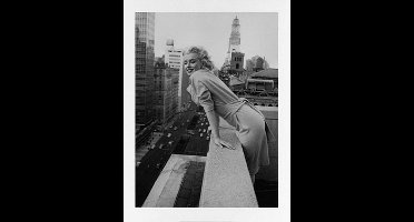 Kunstdruk Ed Feingersh - Marilyn Monroe on the Ambassador 60x80cm