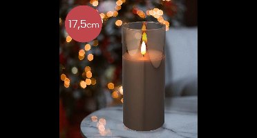 LED kaars cedar bruin met rook grijs glas en vlam effect - 7,5 x 17,5cm - voor binnen