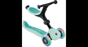 Meegroeistep - Globber Go Up Active Lights Mint 360 - mint - lichtgevende wielen - met duwstang - in hoogte verstelbaar - vanaf 15 maanden tot 9 jaar
