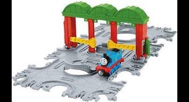 Thomas de trein: Take-n-Play Knapford Station Tile Tracks
