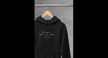 Hoodie - Het regent laten we nat worden - Wurban Wear | Grappige hoodie | Leuk cadeau | Unisex hoodie | Meme | Meme kleding | Viespeuk | Grappige kleding | Grappige trui | Dubbelzinnige kleding | Zwart