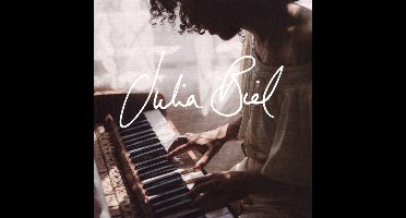 Julia Biel
