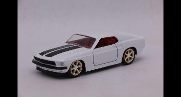 Roman's Ford Mustang Custom Fast And Furious 1:32