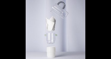 Slow Coffee / Drip Koffie Maker. Stapel glazen van Maarten Baptist vier glazen + koffie filter houder en 100 papiere koffie fiters en een borosilicaat glazen kannetje.