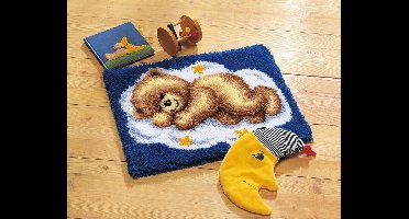 Vervaco - Knooptapijt kit - Slapend beertje - PN-0014291 - Borduren - Borduurpakket - Borduurpakket volwassenen - Borduurpakket kind